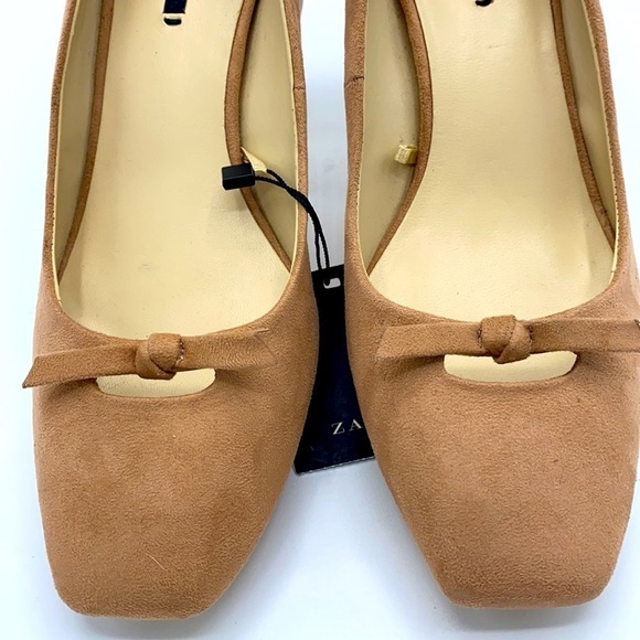 Zara Basic Block Heel w/Bow - Picture 4 of 14